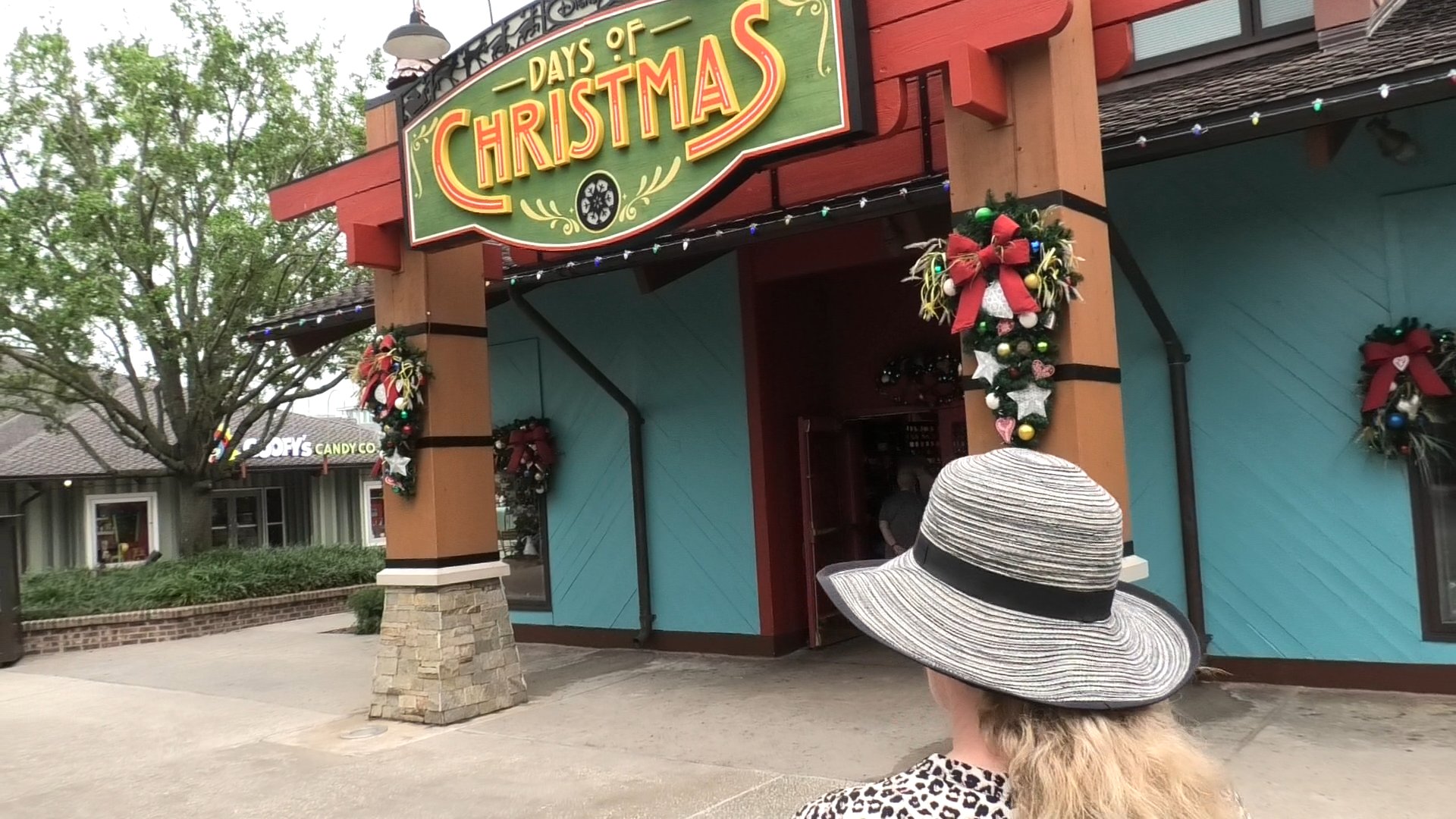 Christmas store